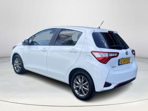 Toyota Yaris 1.5 Hybrid Dynamic ActivLease financial lease