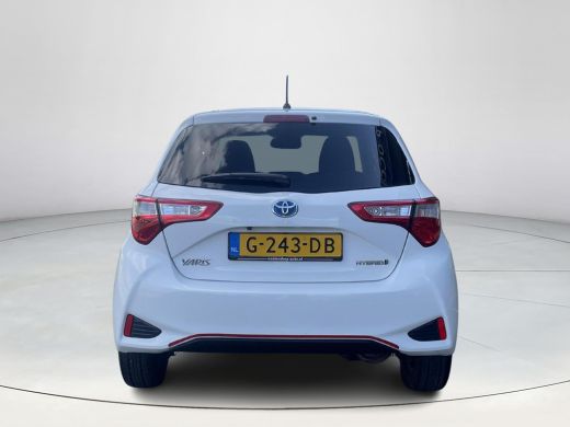 Toyota Yaris 1.5 Hybrid Dynamic ActivLease financial lease
