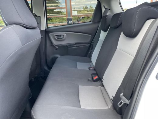 Toyota Yaris 1.5 Hybrid Dynamic ActivLease financial lease