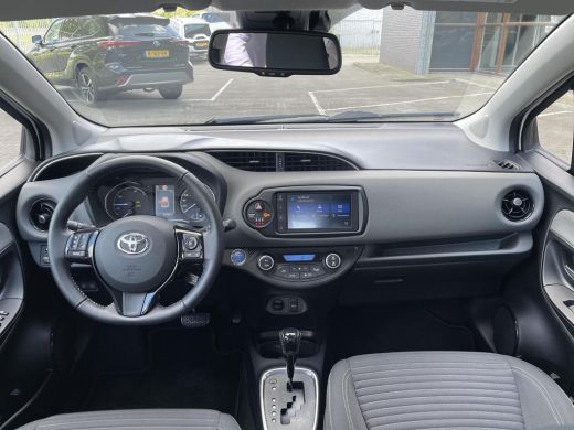 Toyota Yaris 1.5 Hybrid Dynamic ActivLease financial lease