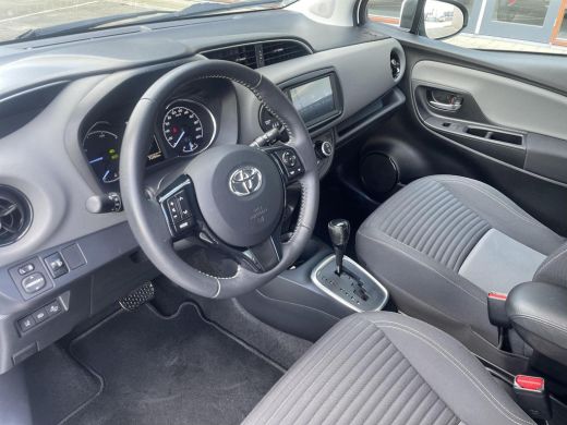 Toyota Yaris 1.5 Hybrid Dynamic ActivLease financial lease