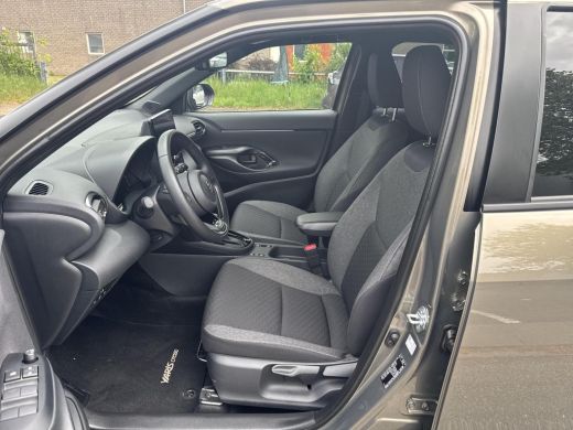 Toyota Yaris Cross 1.5 Hybrid 115 First Edition | 06-10141018 Voor meer informatie ActivLease financial lease