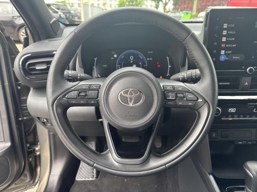 Toyota Yaris Cross 1.5 Hybrid 115 First Edition | 06-10141018 Voor meer informatie ActivLease financial lease
