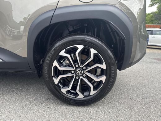 Toyota Yaris Cross 1.5 Hybrid 115 First Edition | 06-10141018 Voor meer informatie ActivLease financial lease