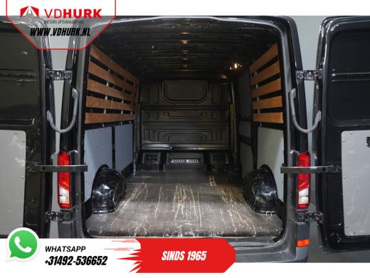 Volkswagen Crafter 35 2.0 TDI 140 pk DSG Aut. L3H2 EXPORT ONLY Navi/ Carplay/ PDC/ Cruise/ Trekhaak/ Airco ActivLease financial lease