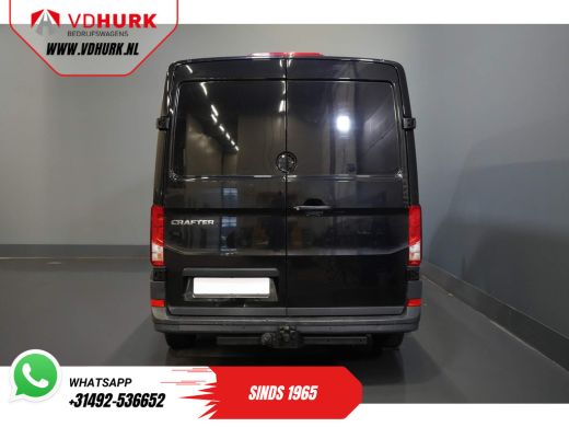 Volkswagen Crafter 35 2.0 TDI 140 pk DSG Aut. L3H2 EXPORT ONLY Navi/ Carplay/ PDC/ Cruise/ Trekhaak/ Airco ActivLease financial lease
