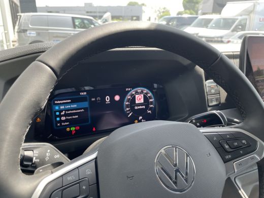 Volkswagen Crafter 35 2.0 TDI L3H3 Highline 140 Pk Automaat | Trekhaakvoorbereiding | App-Connect | 3 Zits ActivLease financial lease