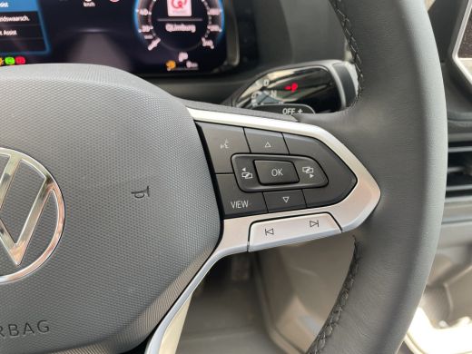 Volkswagen Crafter 35 2.0 TDI L3H3 Highline 140 Pk Automaat | Trekhaakvoorbereiding | App-Connect | 3 Zits ActivLease financial lease