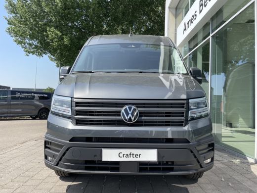 Volkswagen Crafter 35 2.0 TDI L3H3 Highline 140 Pk Automaat | Trekhaakvoorbereiding | App-Connect | 3 Zits ActivLease financial lease