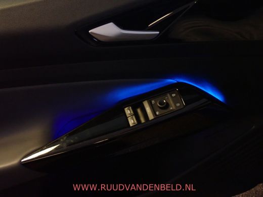 Volkswagen ID.4 Pro 77 kWh TREKHAAK / CAMERA / CARPLAY ActivLease financial lease