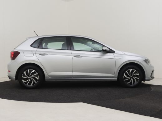 Volkswagen Polo 1.0 TSI 96pk Life | FABRIEKSGARANTIE TOT 09-2027 | Cruise control adaptief | Parkeersensoren v+a ... ActivLease financial lease