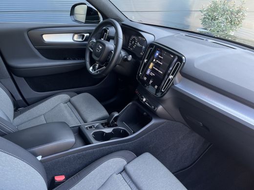 Volvo  XC40 1.5 T4 Plug-in Core Bright | Achteruitrijcamera | Apple Carplay/Android Auto|telefoonintegratie p... ActivLease financial lease