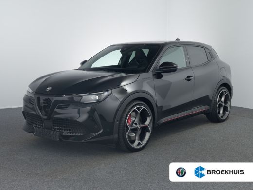 Alfa Romeo Junior Elettrica Veloce 54 kWh | Achteruitrijcamera | Airco (automatisch) | Cruise control adaptief Alfa Romeo Junior Elettrica Veloce 54 kWh | Achteruitrijcamera | Airco (automatisch) | Cruise control adaptief