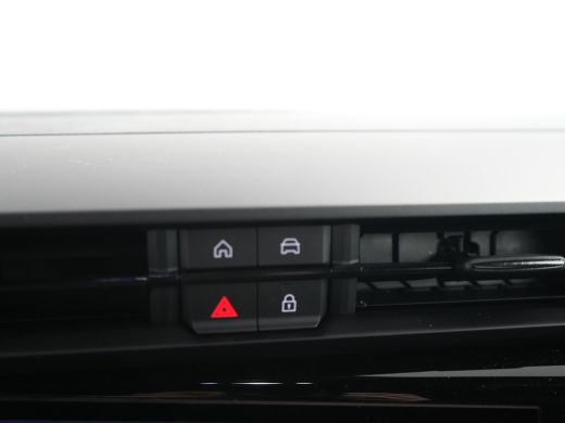 Alfa Romeo Junior Elettrica Veloce 54 kWh | Achteruitrijcamera | Airco (automatisch) | Cruise control adaptief ActivLease financial lease