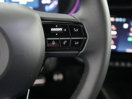 Alfa Romeo Junior Elettrica Veloce 54 kWh | Achteruitrijcamera | Airco (automatisch) | Cruise control adaptief ActivLease financial lease