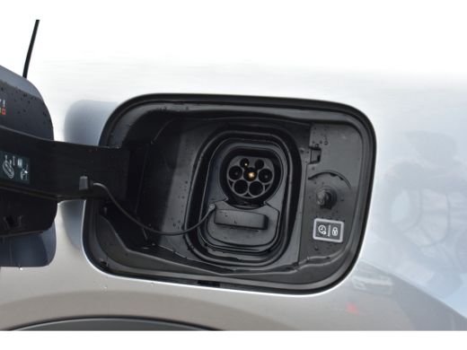 Citroën Ë-C4 C Series 50kWh | Navigatie | Achteruitrijcamera | HUD | Draadloos Apple Carplay & Android Auto | ... ActivLease financial lease