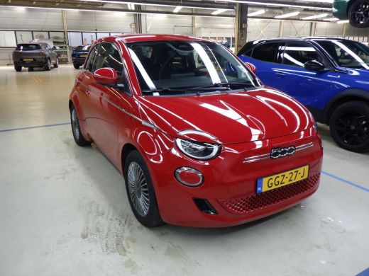 Fiat 500 Urban 42 kWh 3 Fase | Pack Style | Navigatie | Keyless | Climate Control | 16"LMV | Cruise Contro... ActivLease financial lease