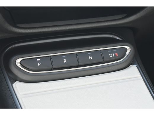 Fiat 600E La Prima 54 kWh 3 Fase | Vol-Leder | Massage | Adaptive Cruise | Stoelverwarming | Elektr. Achter... ActivLease financial lease
