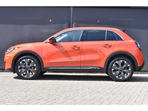Fiat 600E La Prima 54 kWh 3 Fase | Vol-Leder | Massage | Adaptive Cruise | Stoelverwarming | Elektr. Achter... ActivLease financial lease