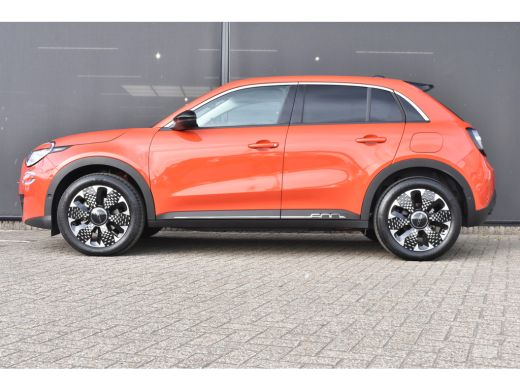 Fiat 600 La Prima 54 kWh 3 Fase | Vol-Leder | Adaptive Cruise | Massage | Elektr. Achterklep | Stoelverwar... ActivLease financial lease