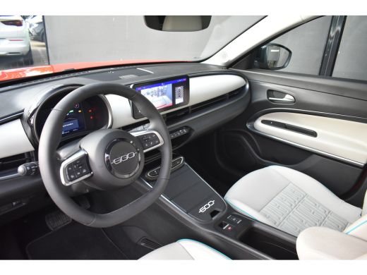 Fiat 600 La Prima 54 kWh 3 Fase | Vol-Leder | Adaptive Cruise | Massage | Elektr. Achterklep | Stoelverwar... ActivLease financial lease
