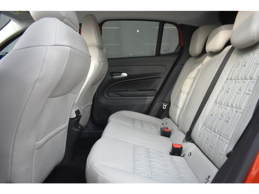 Fiat 600 La Prima 54 kWh 3 Fase | Vol-Leder | Adaptive Cruise | Massage | Elektr. Achterklep | Stoelverwar... ActivLease financial lease