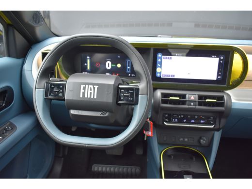 Fiat Grande Panda La Prima 11 kW 44 kWh DEMO-DEAL! | Achteruitrijcamera | Draadloze Carplay | Stoel/Stuur verwarmin... ActivLease financial lease