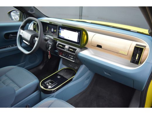 Fiat Grande Panda La Prima 11 kW 44 kWh DEMO-DEAL! | Achteruitrijcamera | Draadloze Carplay | Stoel/Stuur verwarmin... ActivLease financial lease