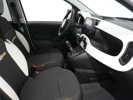 Fiat Panda City | 15" lichtmetalen velgen (185/55 R15) | Dakrails in het zwart | Extra getint glas achter ActivLease financial lease