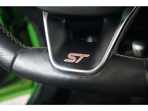 Ford Puma 1.5 EcoBoost 200pk ST-X | Performance Pack | Panoramadak | Orig. NL + onderhoud! | B&O | Winter P... ActivLease financial lease
