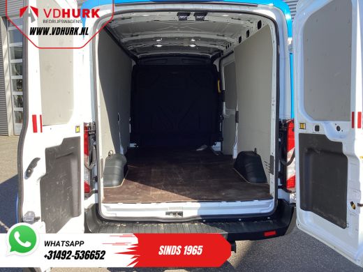 Ford Transit 350 2.0 TDCI 130 pk L3H2 Trend EXPORT ONLY Carplay/ Stoelverw./ 2,8T Trekverm./ Trekhaak/ Navi/ A... ActivLease financial lease
