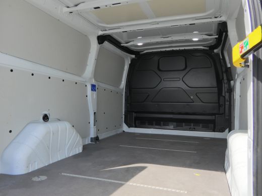 Ford Transit Custom 320 2.0 TDCI L2H1 Trend | 3-Zits | Navigatie | BLIS | Camera | DAB | Stoelverwarming | Voorruit V... ActivLease financial lease