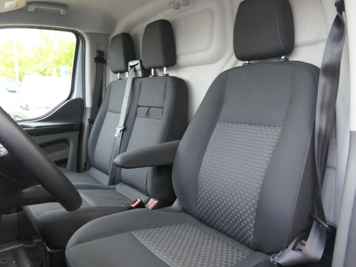 Ford Transit Custom 320 2.0 TDCI L2H1 Trend | 3-Zits | Navigatie | BLIS | Camera | DAB | Stoelverwarming | Voorruit V... ActivLease financial lease