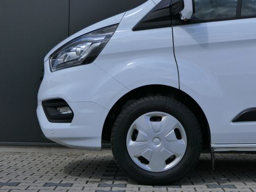 Ford Transit Custom 320 2.0 TDCI L2H1 Trend | 3-Zits | Navigatie | BLIS | Camera | DAB | Stoelverwarming | Voorruit V... ActivLease financial lease