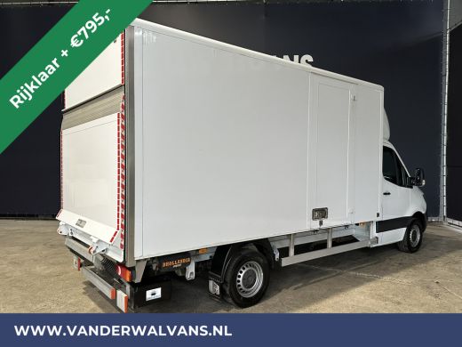 Mercedes Sprinter 314 CDI 143pk Bakwagen 4.4m Lang Laadklep Zijdeur 975kg laadvermogen Euro6 RIJKLAAR Airco | Camer... ActivLease financial lease