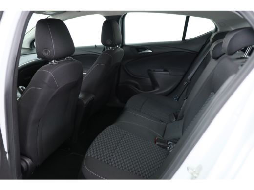 Opel Astra 1.4 Business+ | Navigatie | Parkeersensoren | Airco | Cruise Control | Apple Carplay & Android Au... ActivLease financial lease