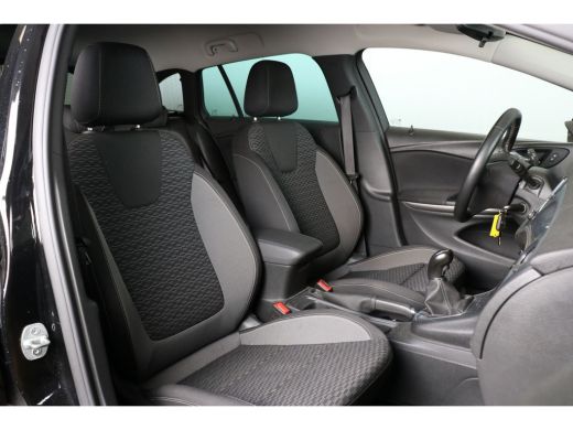 Opel Astra Sports Tourer 1.2 Edition 110pk | Airco | Camera | Cruise | Agr-stoelen | Navi | ActivLease financial lease