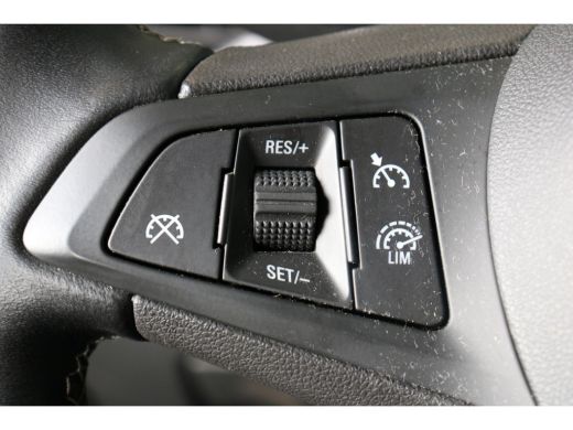 Opel Astra Sports Tourer 1.2 Edition 110pk | Airco | Camera | Cruise | Agr-stoelen | Navi | ActivLease financial lease