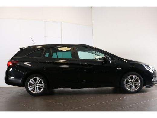 Opel Astra Sports Tourer 1.2 Edition 110pk | Airco | Camera | Cruise | Agr-stoelen | Navi | ActivLease financial lease