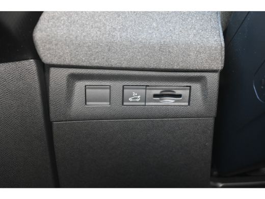 Opel Grandland Electric GS 73 kWh 3 Fase | Schuif-/Kanteldak | 20"LMV | Technologie Plus Pakket | Comfortstoelen | LED-Ma... ActivLease financial lease