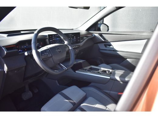 Opel Grandland Electric GS 73 kWh 3 Fase | Schuif-/Kanteldak | 20"LMV | Technologie Plus Pakket | Comfortstoelen | LED-Ma... ActivLease financial lease