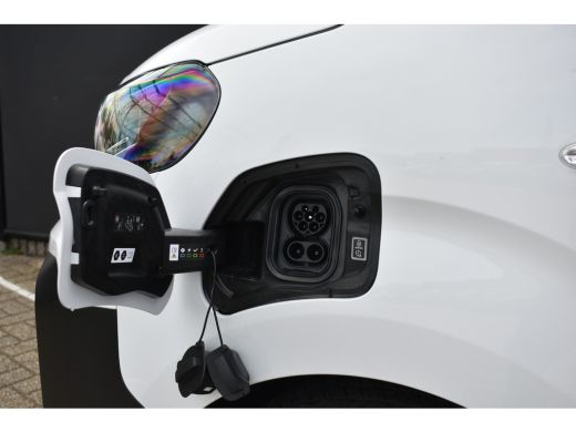 Opel Vivaro-e L2 75 kWh 3 Fase DEMO-DEAL! | Navigatie | Achteruitrijcamera | Draadloos Apple Carplay & Android ... ActivLease financial lease