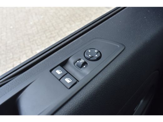 Opel Vivaro Electric L2 75 kWh Demo-Deal ! | Navigatie | Achteruitrijcamera | Draadloos Apple Carplay & Android Auto |... ActivLease financial lease