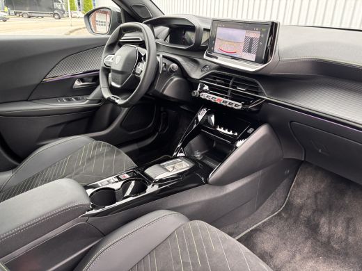 Peugeot 2008 1.2 PureTech 130 GT | Cruise control adaptief met Stop&Go | Keyless entry | Sfeerverlichting ActivLease financial lease