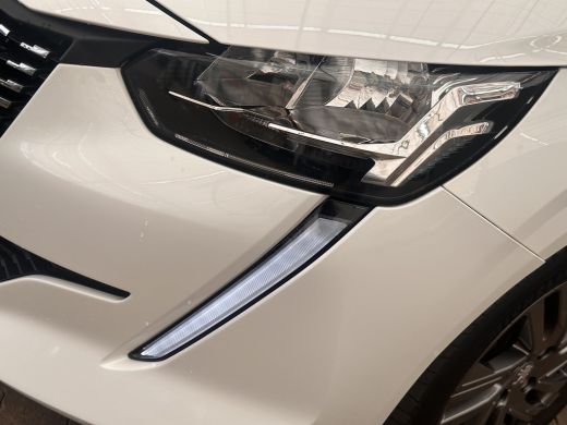 Peugeot 208 1.2 PureTech Active Pack Navigatie | Cruise | Airco | 16" Lichtmetaal | Apple/Android Carplay | A... ActivLease financial lease