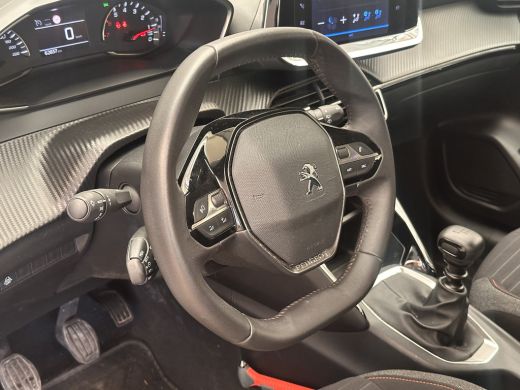 Peugeot 208 1.2 PureTech Active Pack Navigatie | Cruise | Airco | 16" Lichtmetaal | Apple/Android Carplay | A... ActivLease financial lease