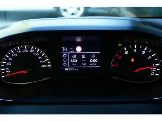 Peugeot 208 1.2 PURETECH 100PK 5-DRS ACTIVE PACK / NAVI / LED / PDC / 16"LMV / BLUETOOTH / CRUISECONTROL / 1E... ActivLease financial lease