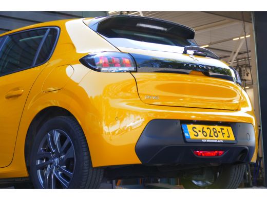 Peugeot 208 1.2 PURETECH 100PK 5-DRS ACTIVE PACK / NAVI / LED / PDC / 16"LMV / BLUETOOTH / CRUISECONTROL / 1E... ActivLease financial lease