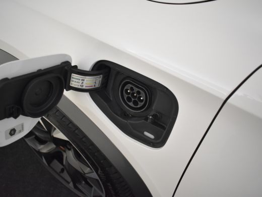 Seat Formentor 1.4 e-Hybrid Performance 245pk | Trekhaak | Keyless | Park assisst | Full led koplampen | Navigat... ActivLease financial lease