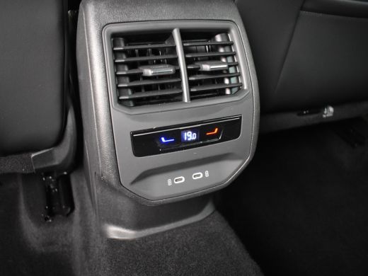 Seat Formentor 1.4 e-Hybrid Performance 245pk | Trekhaak | Keyless | Park assisst | Full led koplampen | Navigat... ActivLease financial lease